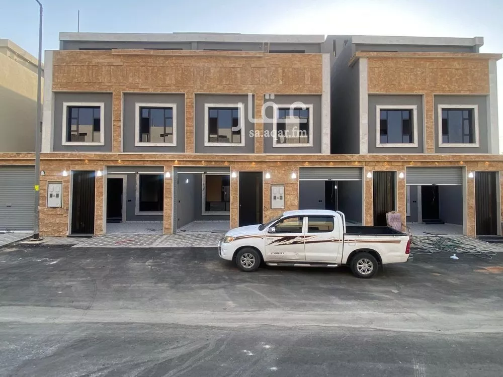 فيلا للبيع في شارع الحويمة, حي عكاظ, مدينة الرياض, منطقة الرياض 1 صورة