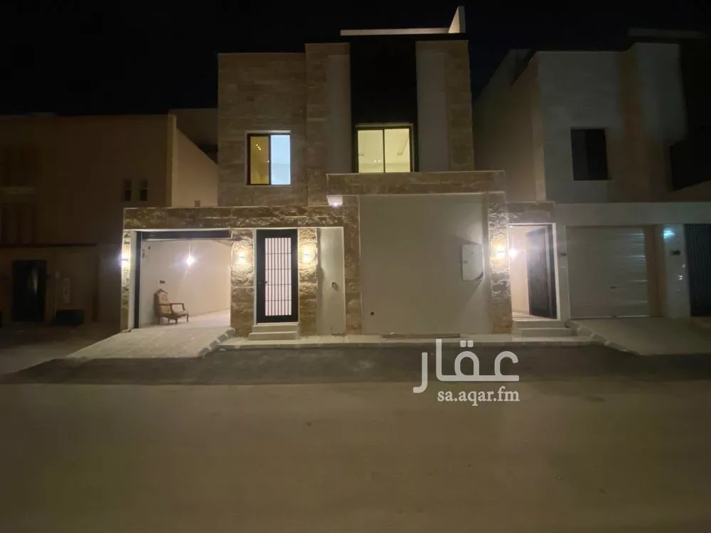 فيلا للبيع في شارع نجم الدين الأيوبي, حي العوالي, مدينة الرياض, منطقة الرياض 1 صورة