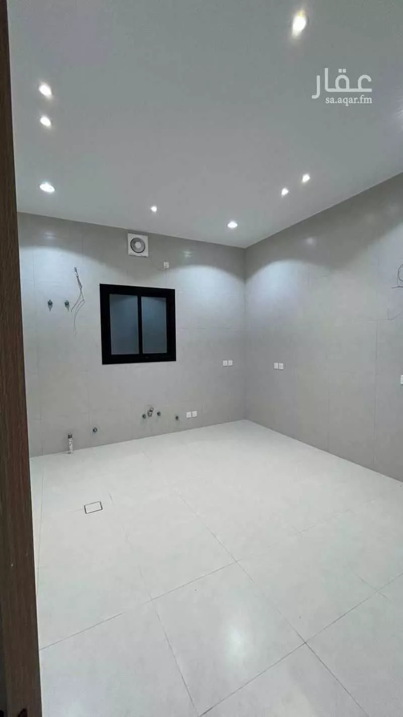 شقة للبيع في شارع بلقاسم المالكي, حي ورقان, مدينة المدينة المنورة, منطقة المدينة المنورة 1 صورة