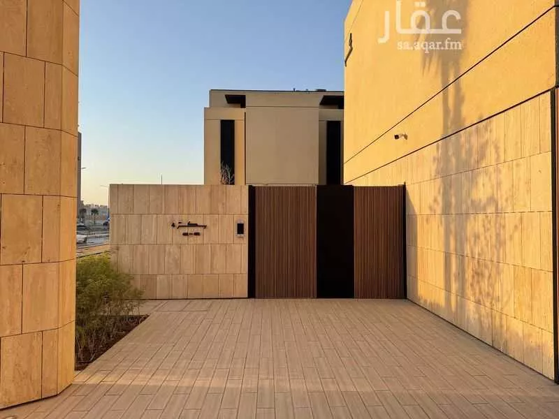 فيلا للإيجار في شارع ابي بكر الصديق, حي العارض, مدينة الرياض, منطقة الرياض 1 صورة