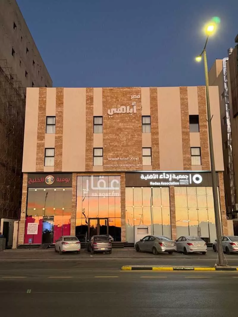 محل للإيجار في شارع طريق ثمامة, حي الجامعة, مدينة الخرج, منطقة الرياض 1 صورة