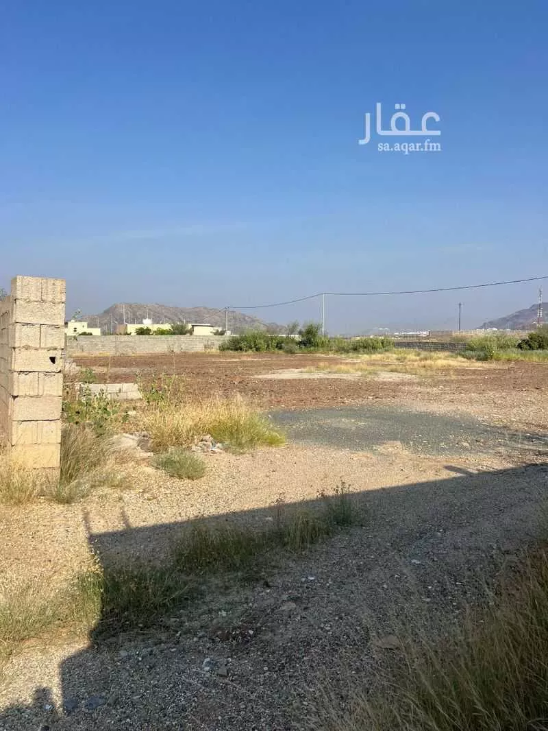 أرض للبيع في حي الصناعية, مدينة محائل, منطقة عسير 1 صورة