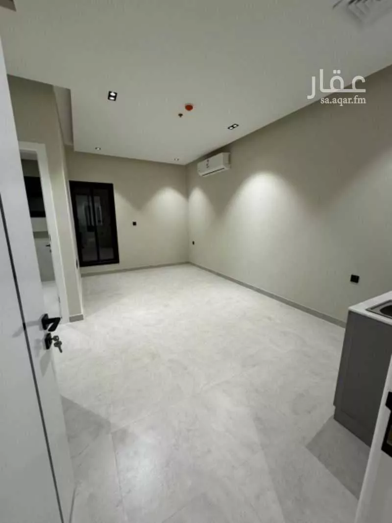 شقة للإيجار في شارع طارق بن شهاب , حي العارض, مدينة الرياض, منطقة الرياض 1 صورة