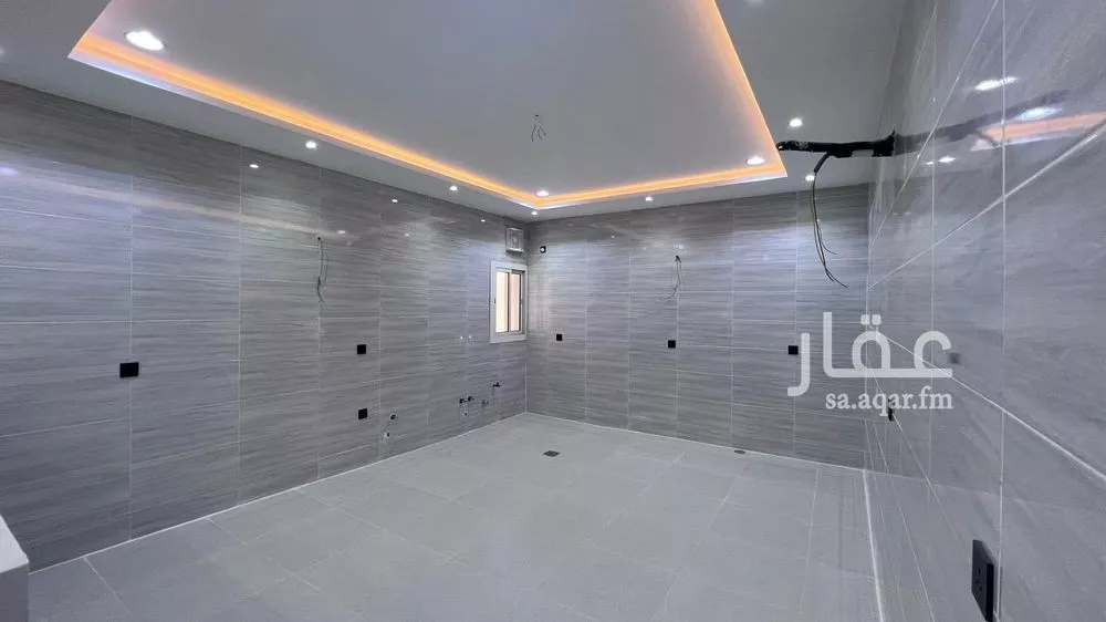 شقة للبيع في شارع احمد البرادعي, حي البحيرات, مدينة مكه المكرمه, منطقة مكة المكرمة 1 صورة