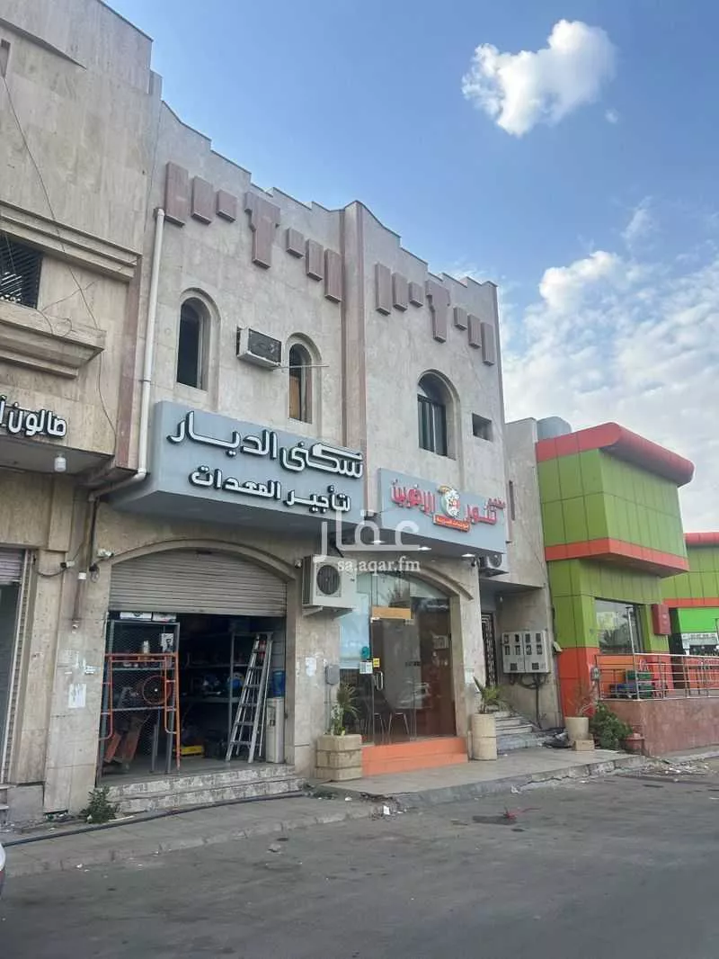 عمارة للبيع في شارع طريق الامير نايف بن عبدالعزيز, حي الزهرة, مدينة المدينه المنوره, منطقة المدينة المنورة 1 صورة