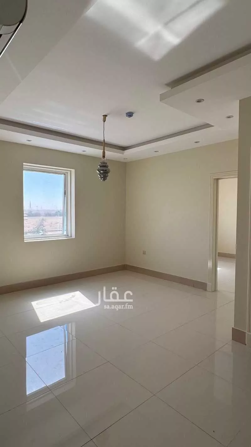 عمارة للإيجار في شارع الأمير أحمد بن عبدالعزيز, حي لبن, مدينة الرياض, منطقة الرياض 1 صورة