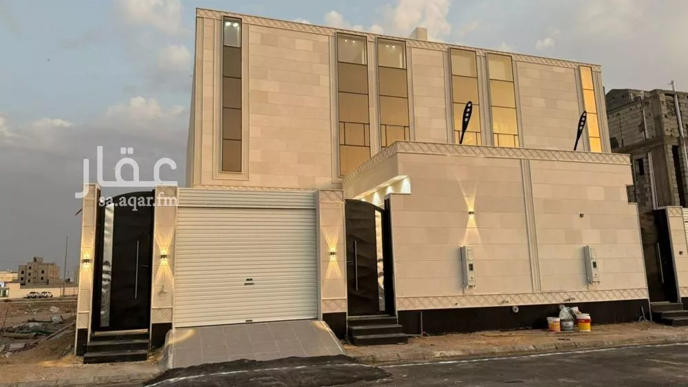 فيلا للبيع في حي العرفاء الغربية, مدينة امارة منطقة مكة المكرمة - الطائف, منطقة مكة المكرمة 1 صورة
