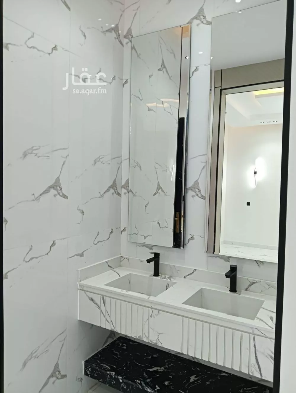 شقة للبيع في شارع الرشادشي, حي الزهور, مدينة أبها, منطقة عسير 1 صورة