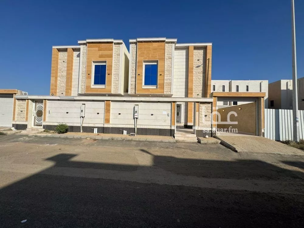 فيلا للبيع في شارع شهيد الدين, حي الروضة, مدينة جازان, منطقة جازان 1 صورة