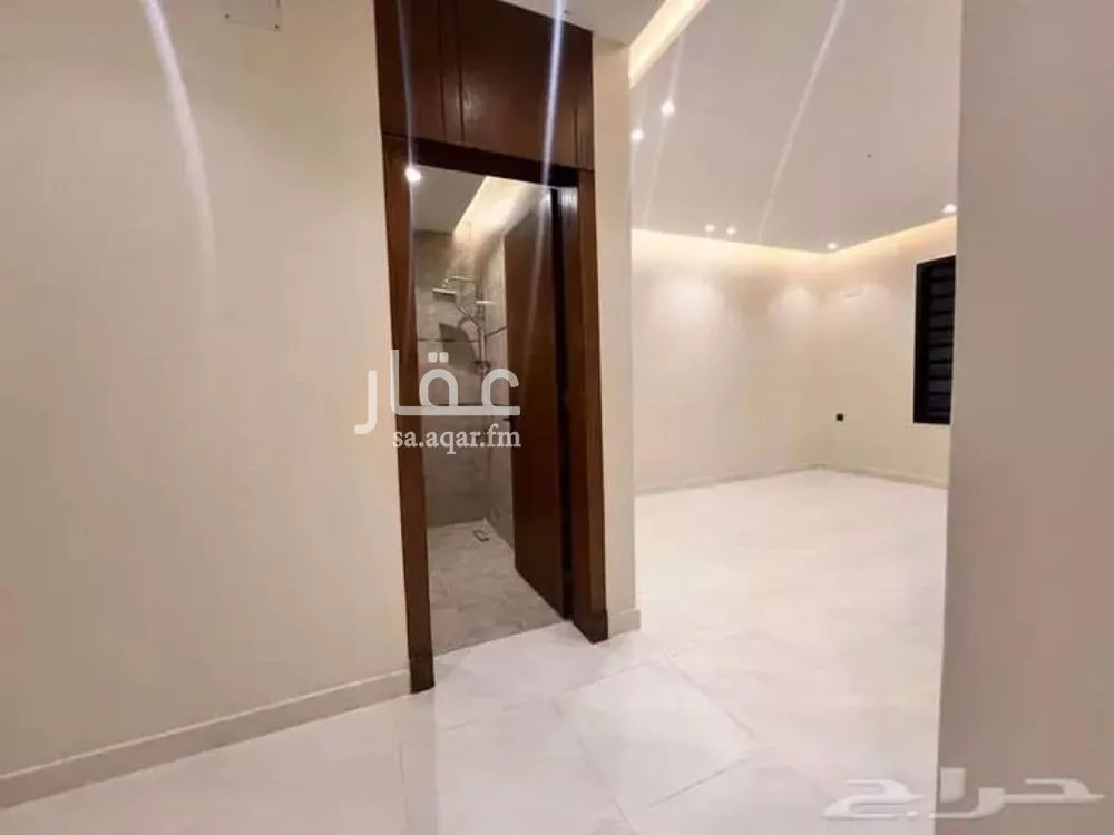 شقة للبيع في شارع مازن بن شيبان, حي المروج, مدينة أبها, منطقة عسير 1 صورة