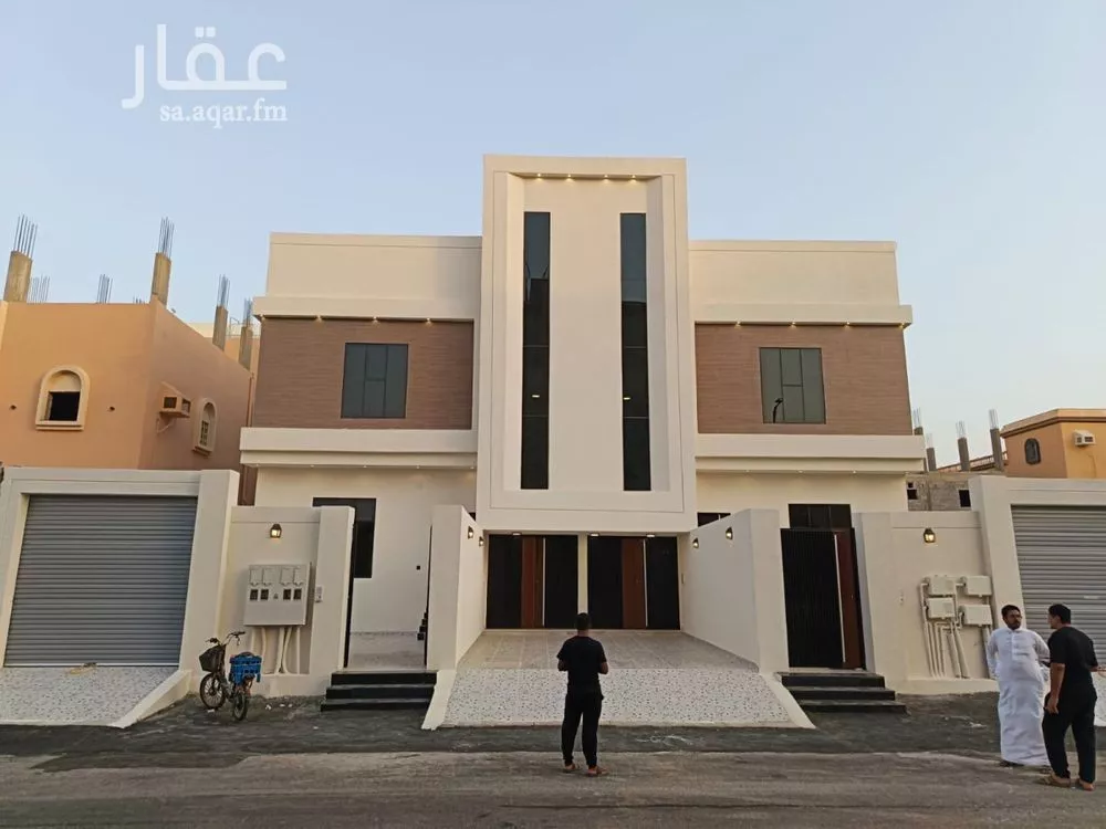 شقة للبيع في شارع اسحاق الشيباني, حي السويس 1, مدينة جازان, منطقة جازان 1 صورة