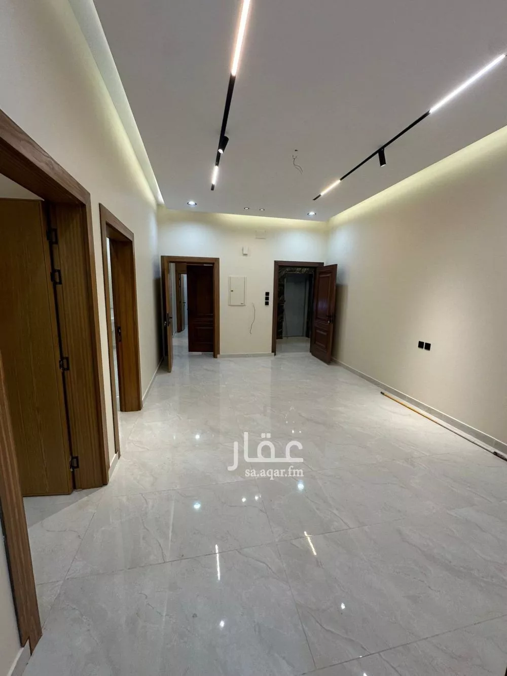 شقة للبيع في شارع أحمد عبد الله الفاسي, حي السويس 2, مدينة جازان, منطقة جازان 1 صورة