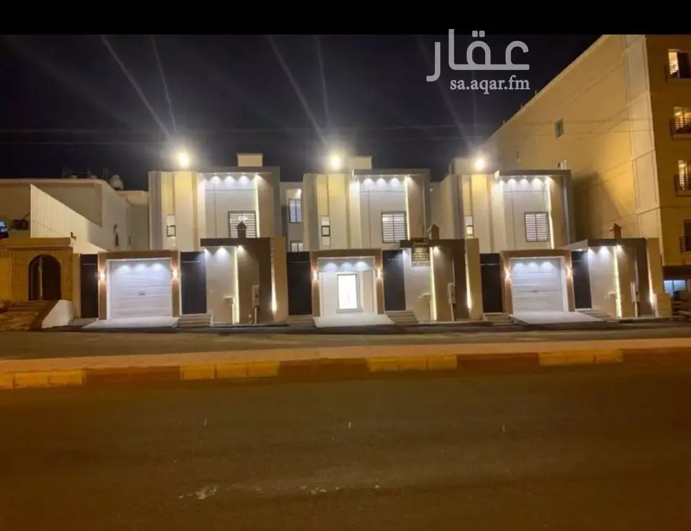 فيلا للبيع في شارع زاهر الاشجعي, حي المنارة, مدينة خميس مشيط, منطقة عسير 1 صورة