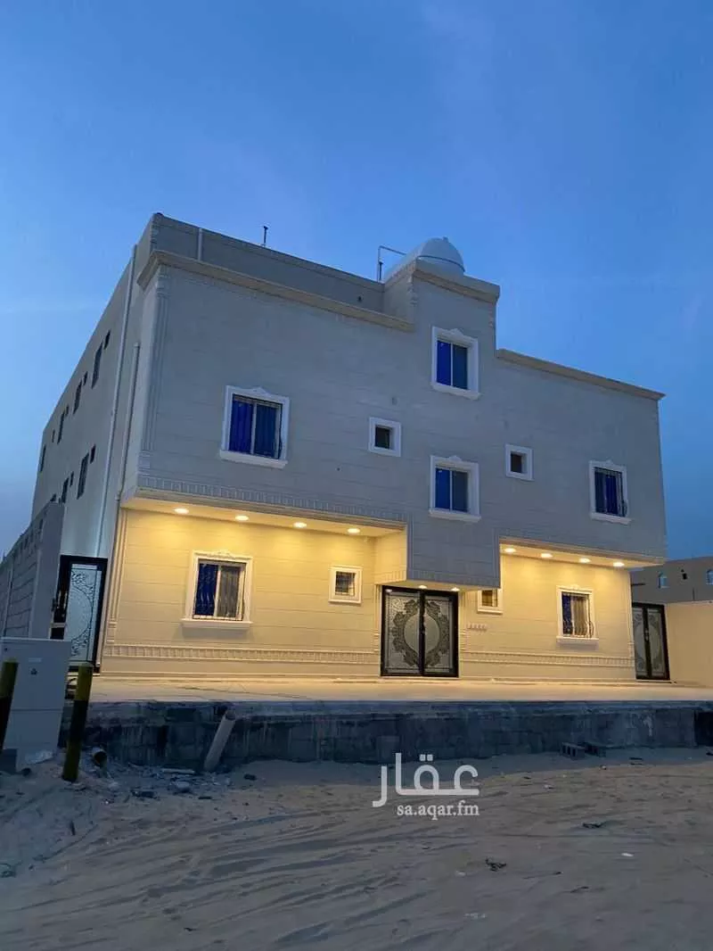 عمارة للبيع في شارع 4983415, حي العزيزية, مدينة الجبيل, المنطقة الشرقية 1 صورة