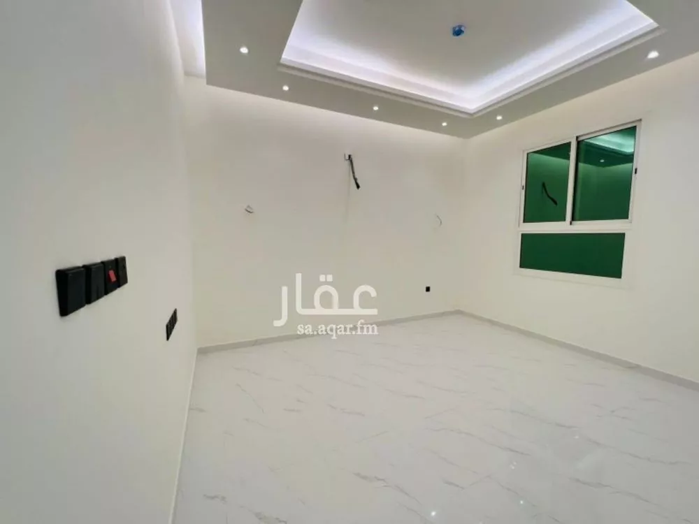دور للبيع في شارع محمد المعافري, حي طويق, مدينة الرياض, منطقة الرياض 1 صورة
