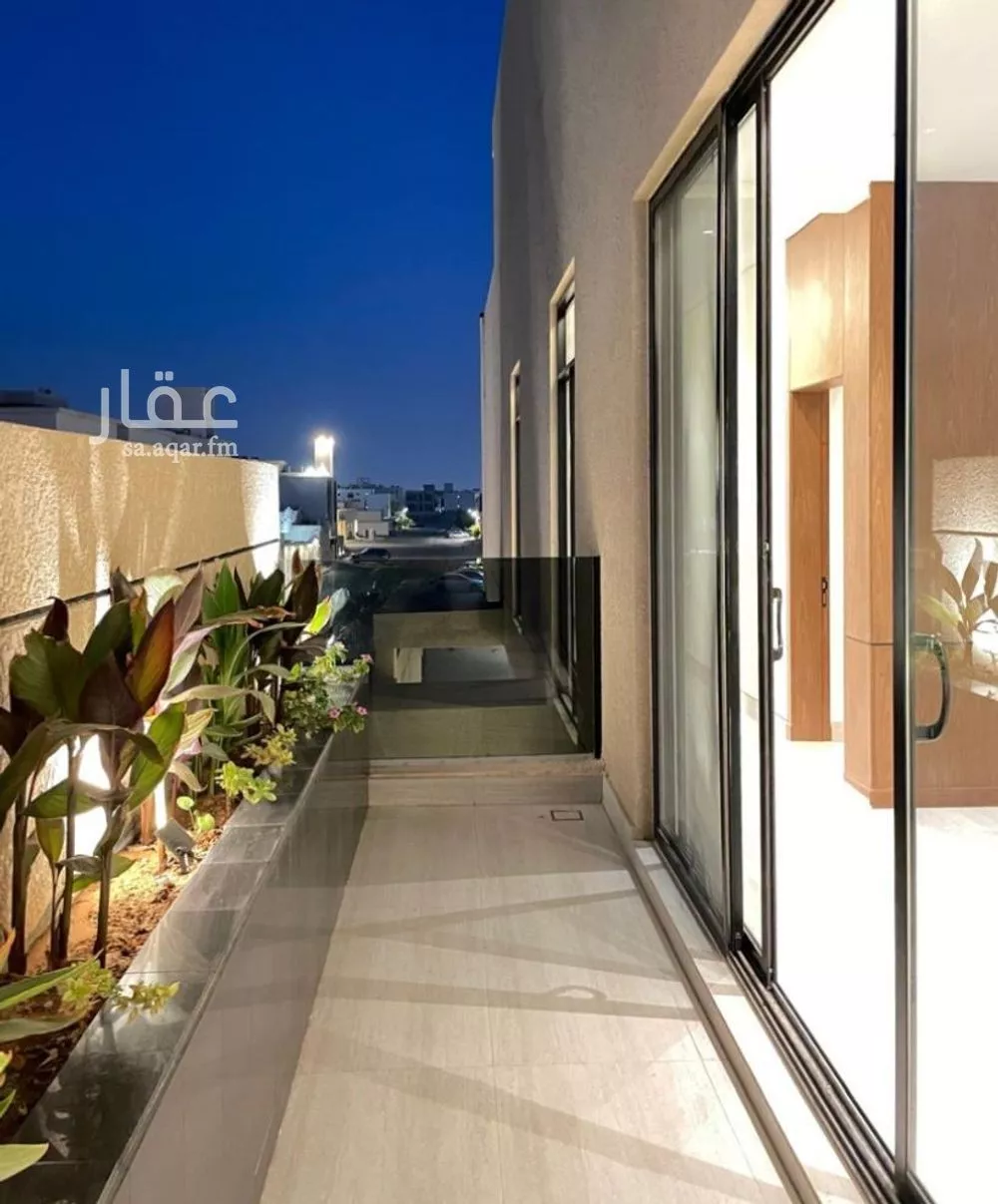 فيلا للبيع في شارع علي الجمال, حي المهدية, مدينة الرياض, منطقة الرياض 1 صورة