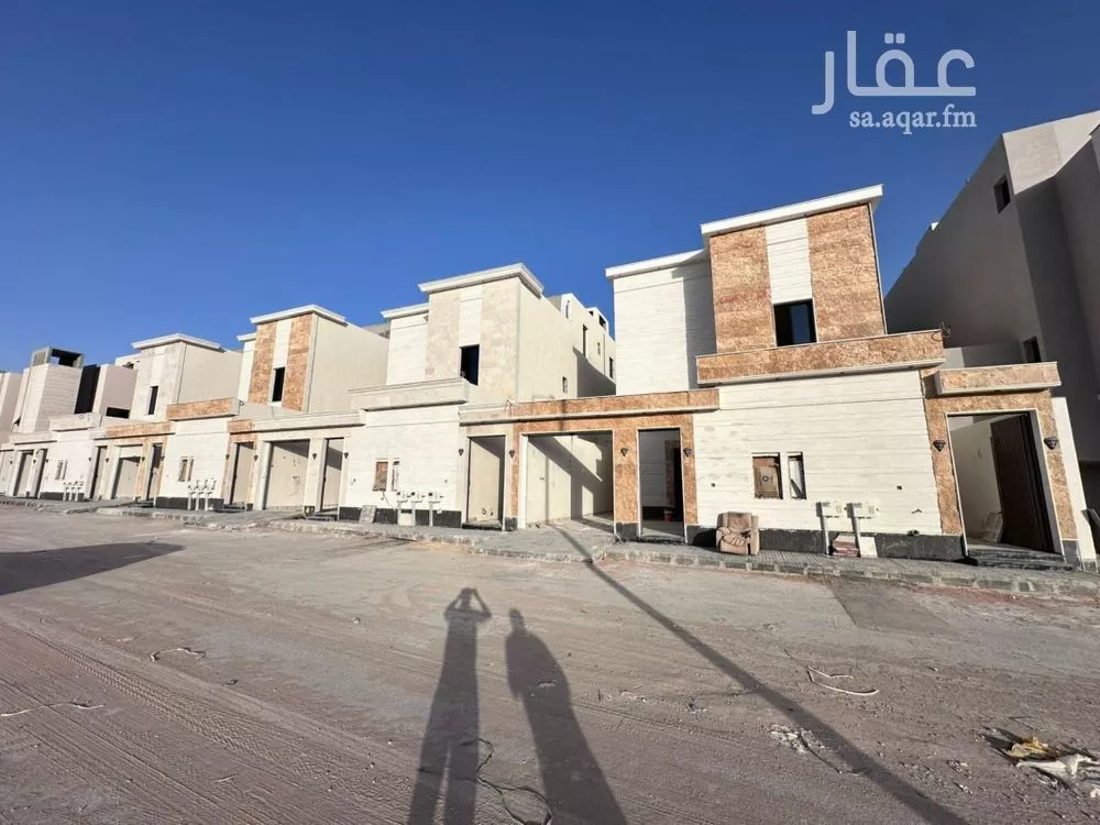 دور للبيع في شارع الجنادرية, حي الرمال, مدينة الرياض, منطقة الرياض 1 صورة
