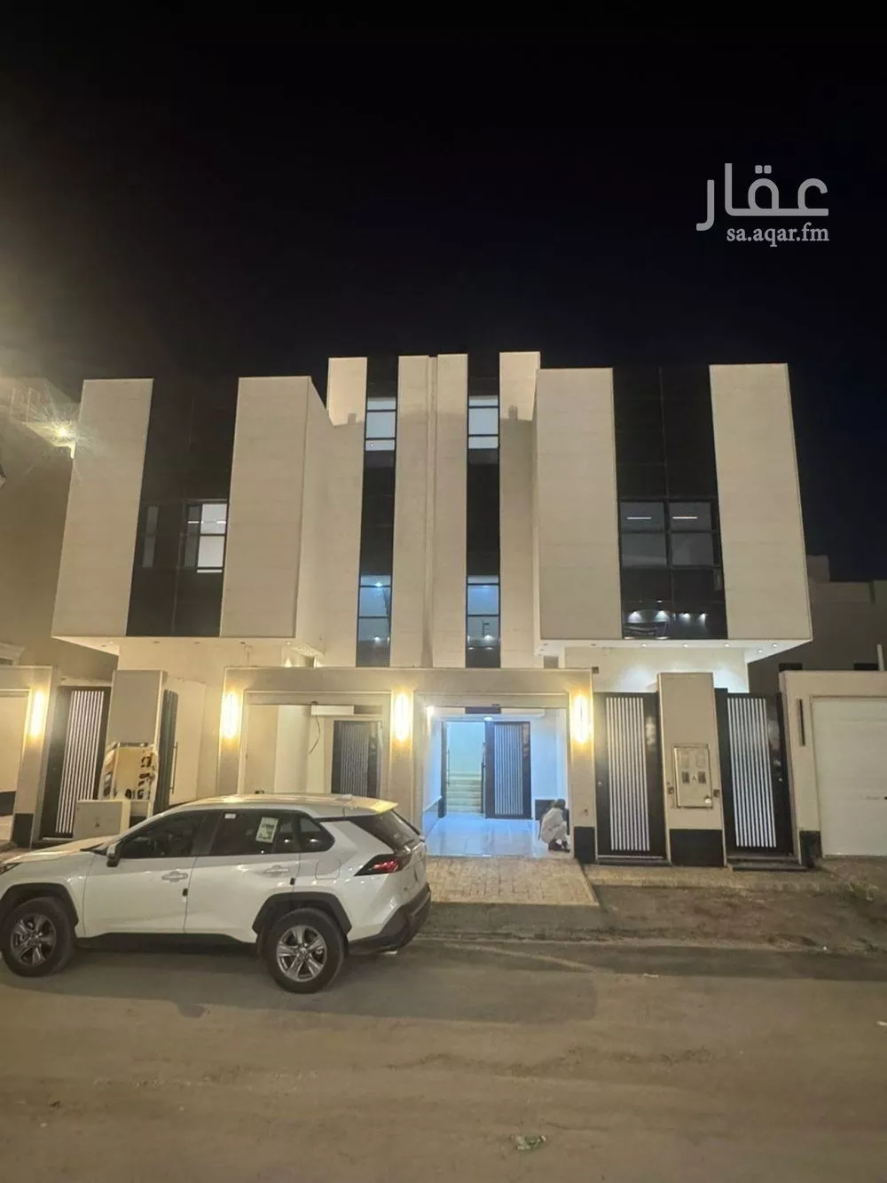 فيلا للبيع في شارع عمارة بن أوس بن ثعلبة الأنصاري, حي الرمال, مدينة الرياض, منطقة الرياض 1 صورة