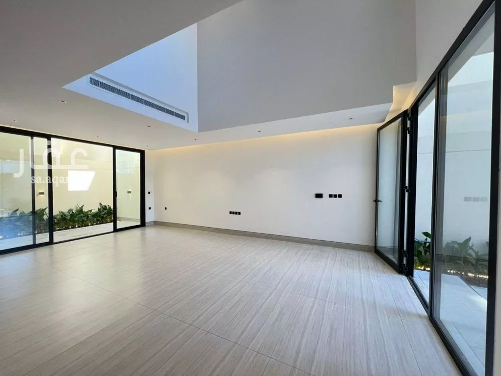 فيلا للبيع في شارع أحمد بن محمد الجزري, حي النرجس, مدينة الرياض, منطقة الرياض 1 صورة