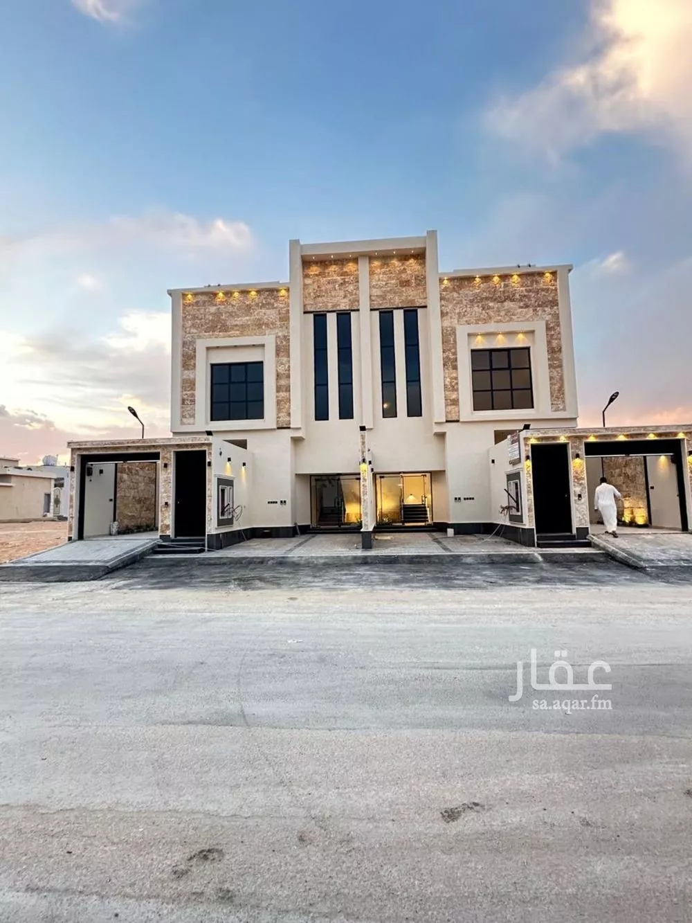 دور للبيع في شارع بدر المزني, حي نوارة, مدينة المزاحمية, منطقة الرياض 1 صورة