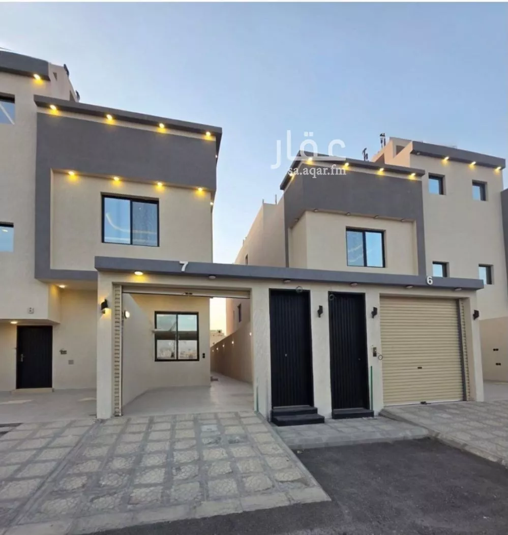 دور للبيع في شارع يزيد الحميري, حي بدر, مدينة الرياض, منطقة الرياض 1 صورة