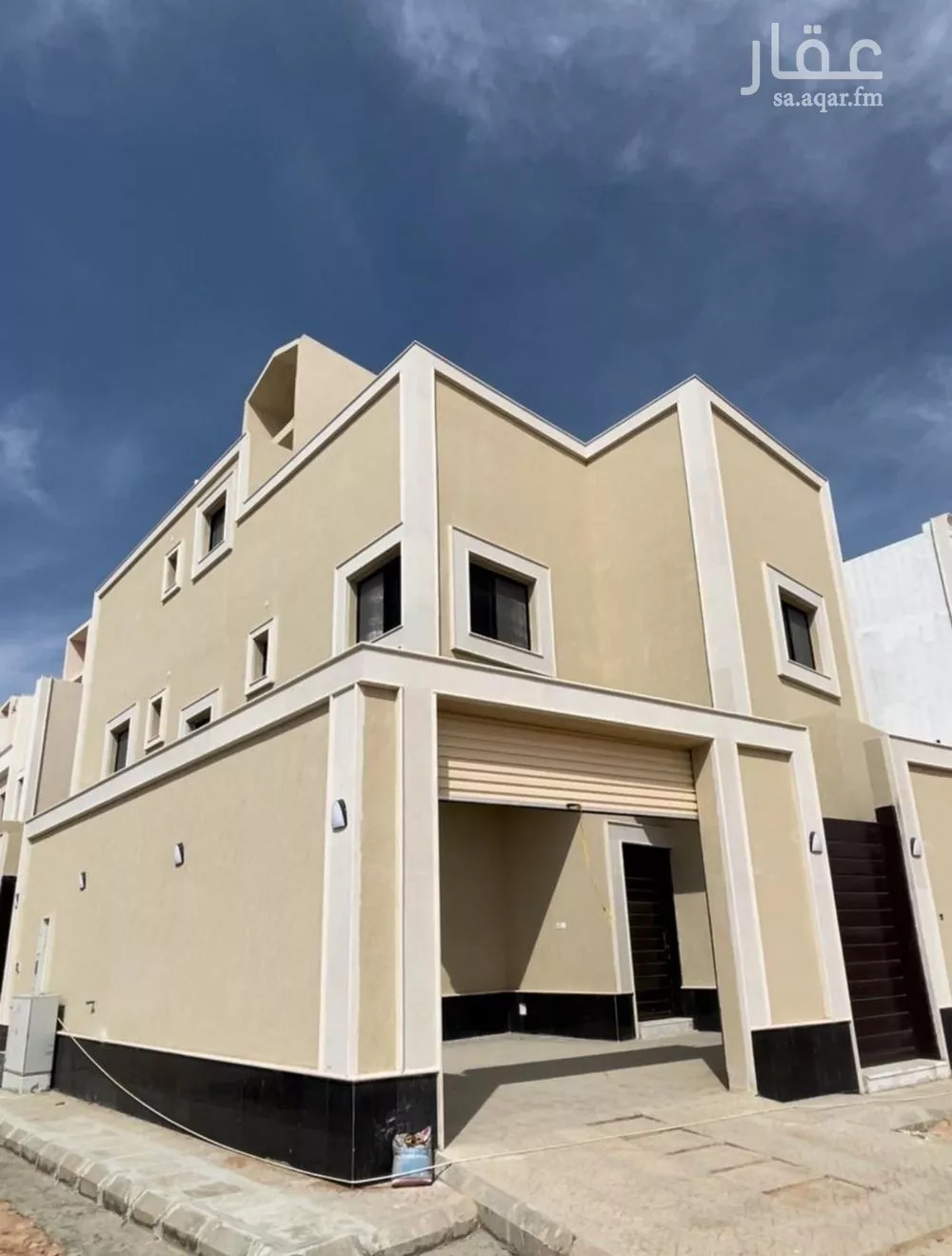 فيلا للبيع في شارع رقم 151, حي الجنادرية, مدينة الرياض, منطقة الرياض 1 صورة