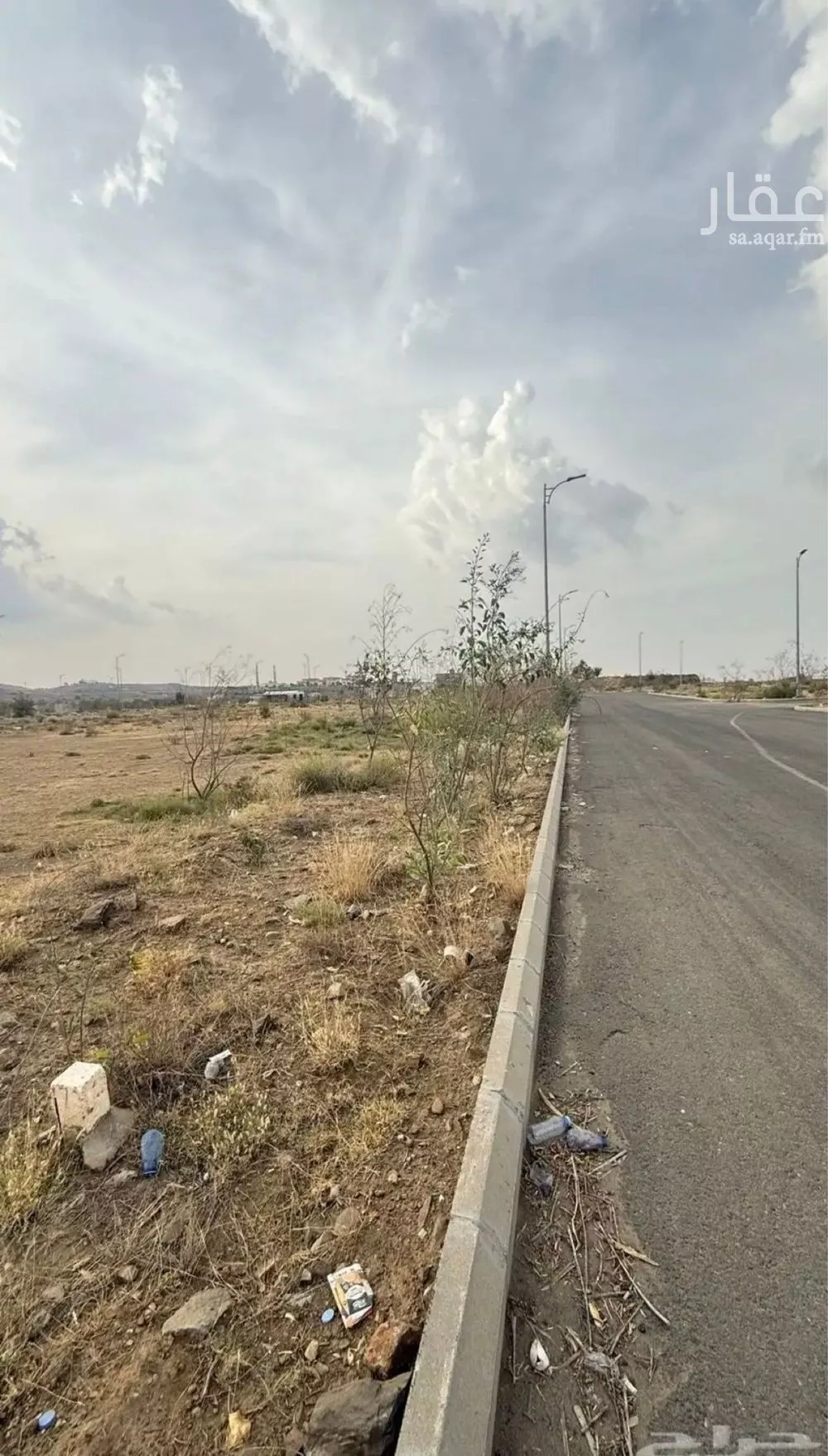 أرض للبيع في شارع شارع صلاح الدين, حي السلامة, مدينة أبها, منطقة عسير 1 صورة