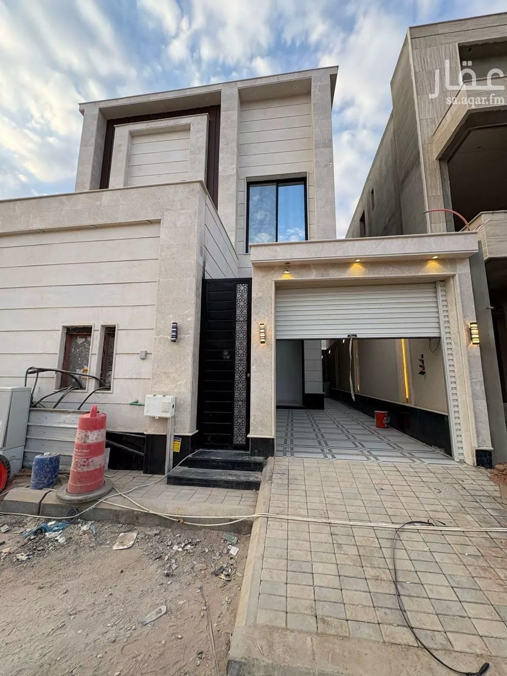 دور للبيع في شارع 1649, حي الجنادرية, مدينة الرياض, منطقة الرياض 1 صورة