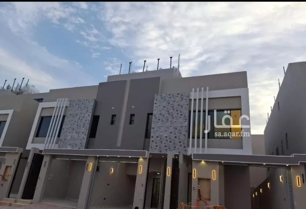 دور للبيع في شارع وادي ذي الرمث, حي بدر, مدينة الرياض, منطقة الرياض 1 صورة