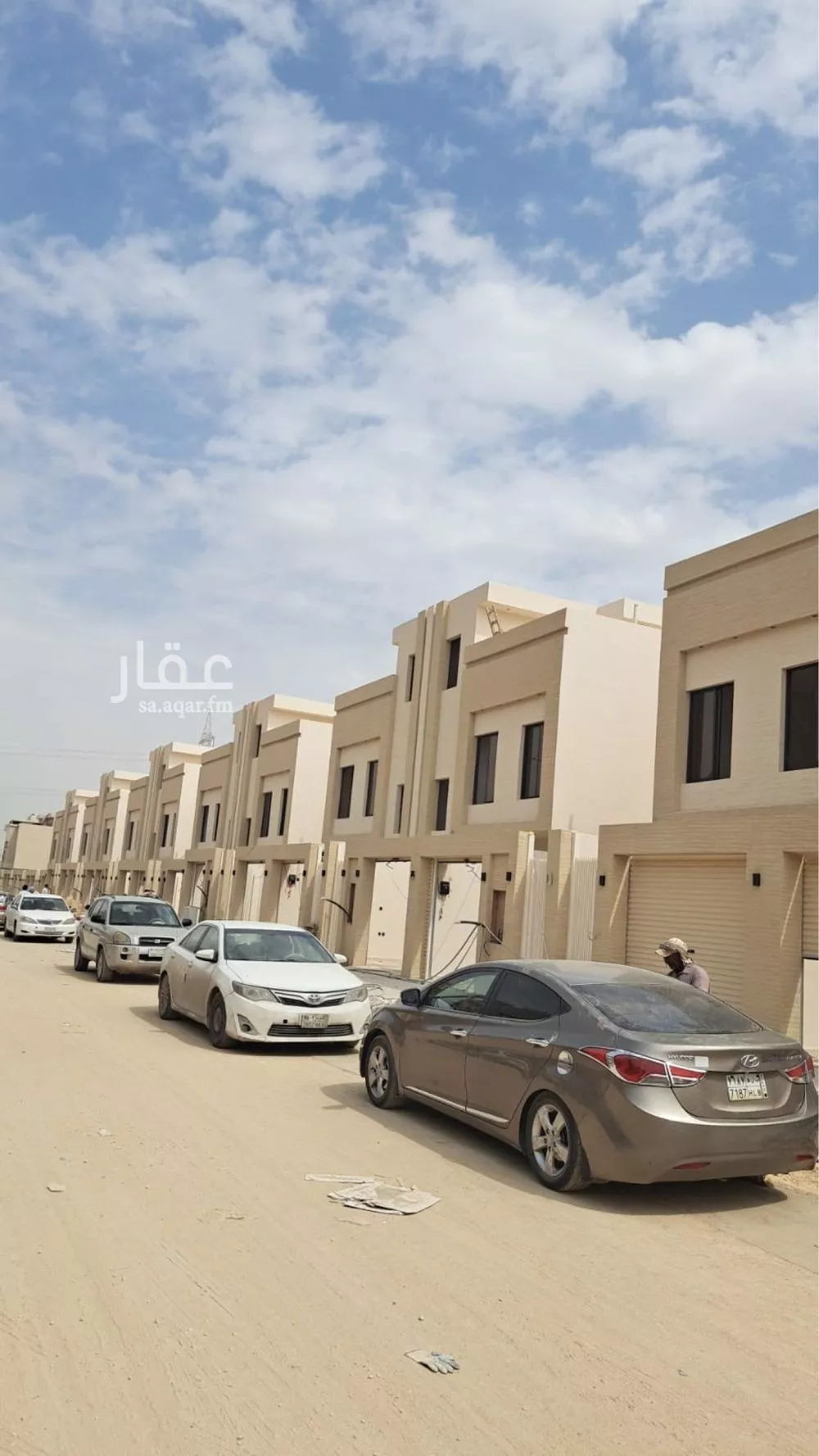 دور للبيع في شارع الفاخره, حي عكاظ, مدينة الرياض, منطقة الرياض 1 صورة