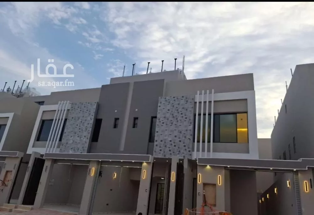 دور للبيع في شارع العديف, حي بدر, مدينة الرياض, منطقة الرياض 1 صورة