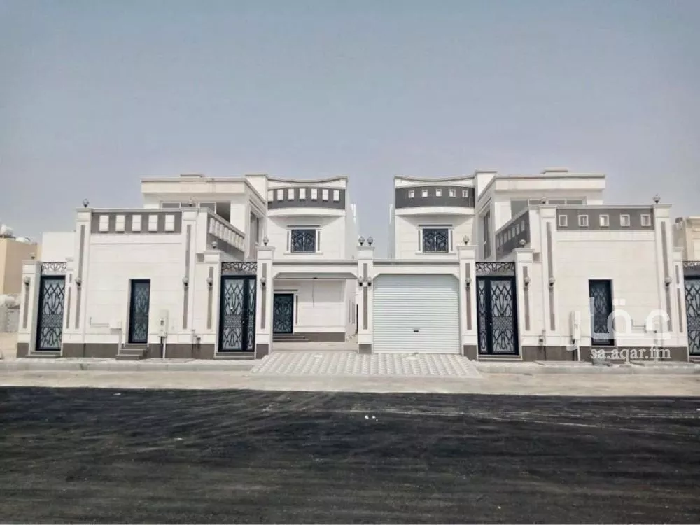 فيلا للبيع في شارع الحسن الاندلسي, حي الشراع, مدينة الخبر, المنطقة الشرقية 1 صورة