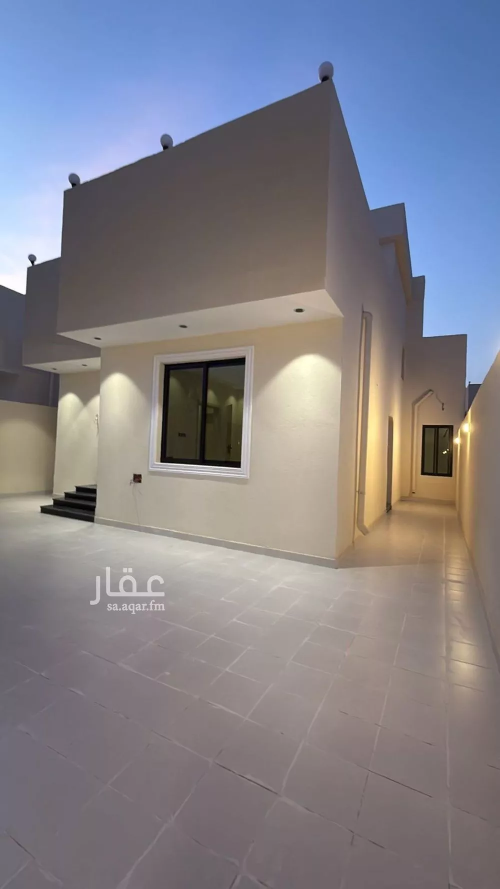 فيلا للبيع في شارع الخليل بن عبدالغفار, حي الوفاء, مدينة جدة, منطقة مكة المكرمة 1 صورة
