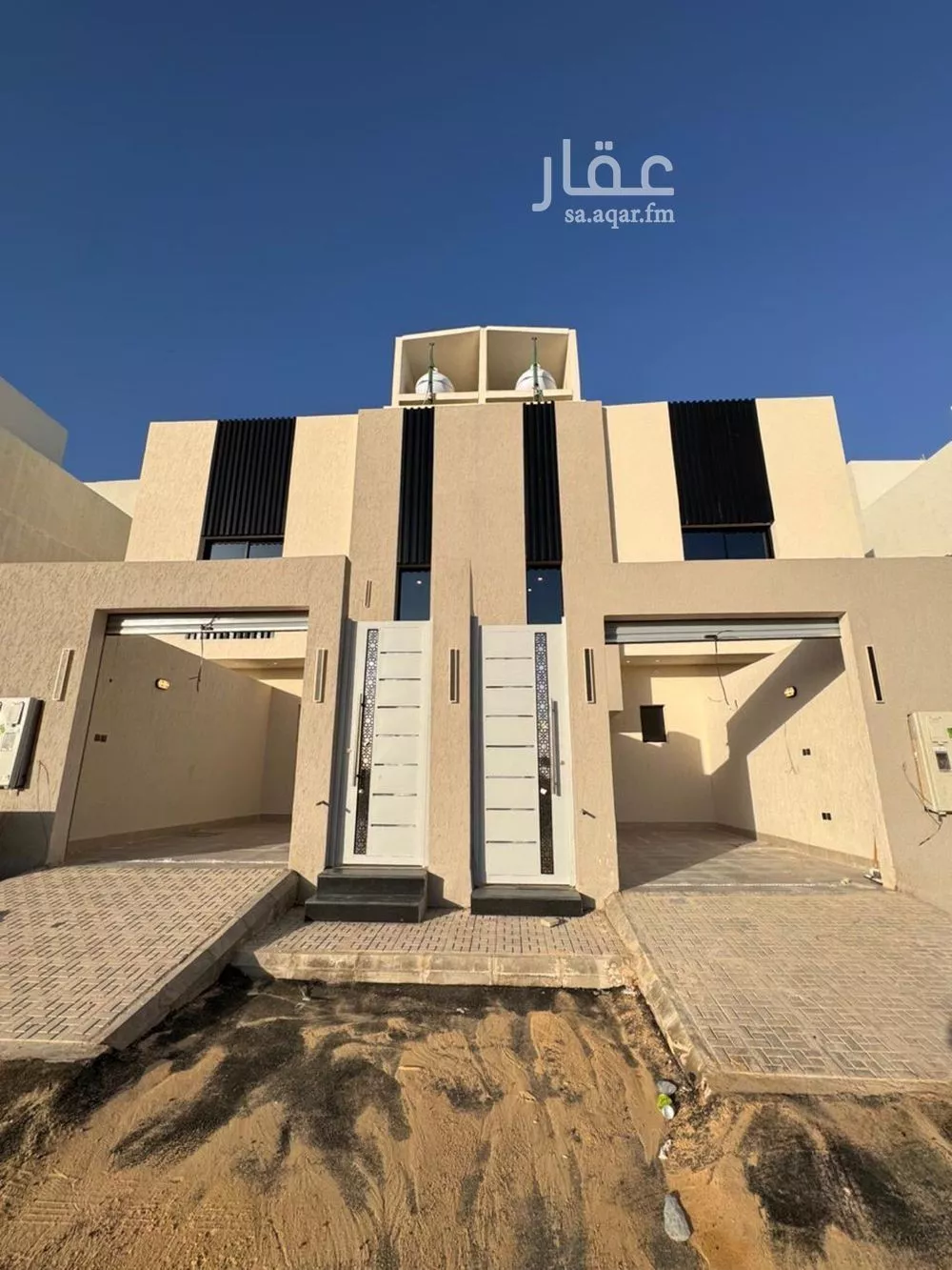 دور للبيع في شارع الامام مالك, حي بدر, مدينة الرياض, منطقة الرياض 1 صورة