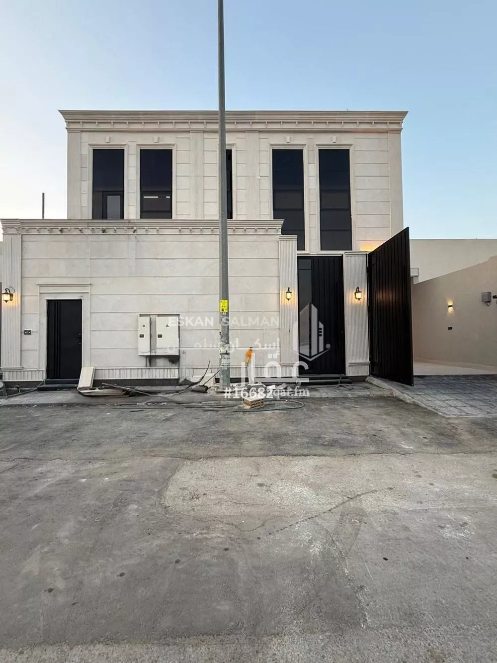 فيلا للبيع في شارع أبي محمد الأصبهاني, حي الرمال, مدينة الرياض, منطقة الرياض 1 صورة