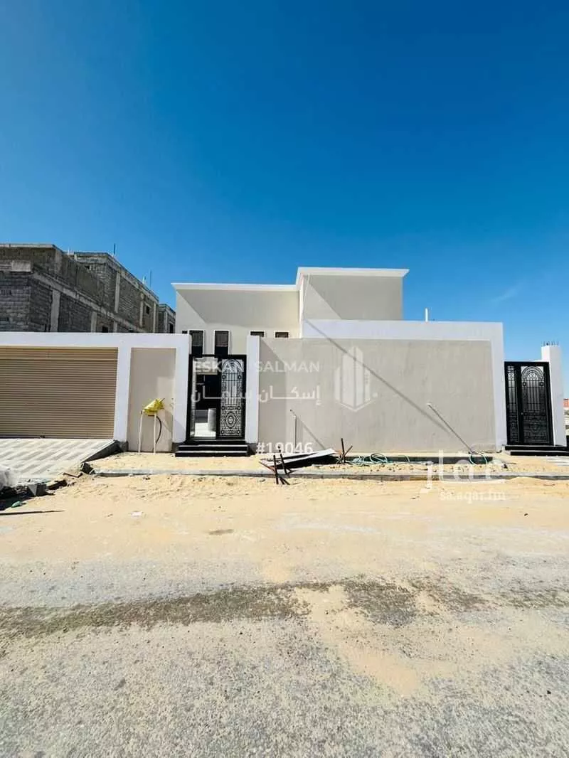 فيلا للبيع في شارع العبرة, حي العقيق, مدينة الخبر, المنطقة الشرقية 1 صورة
