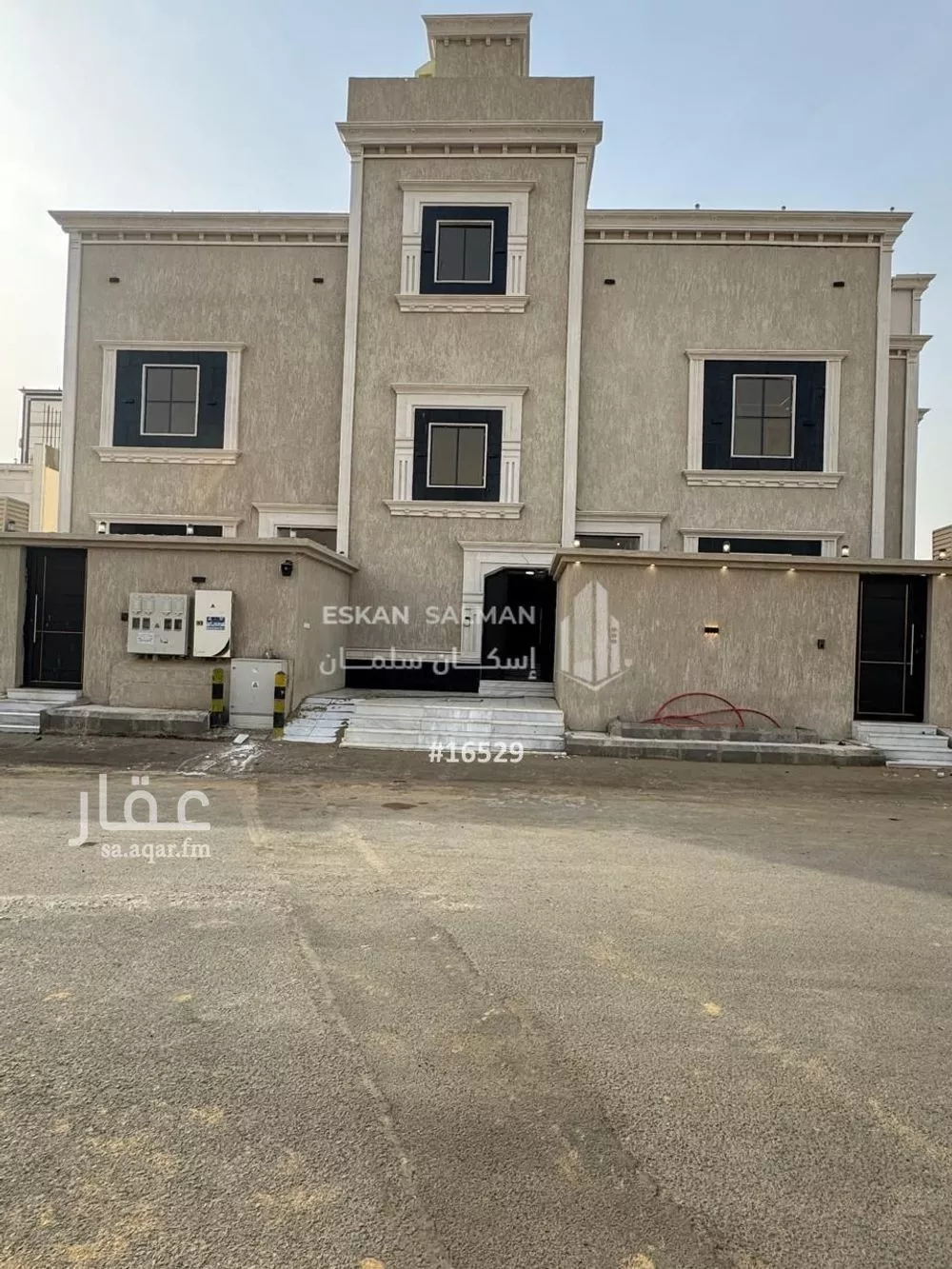 شقة للبيع في شارع النزهة 4, حي النزهة, مدينة صامطة, منطقة جازان 1 صورة