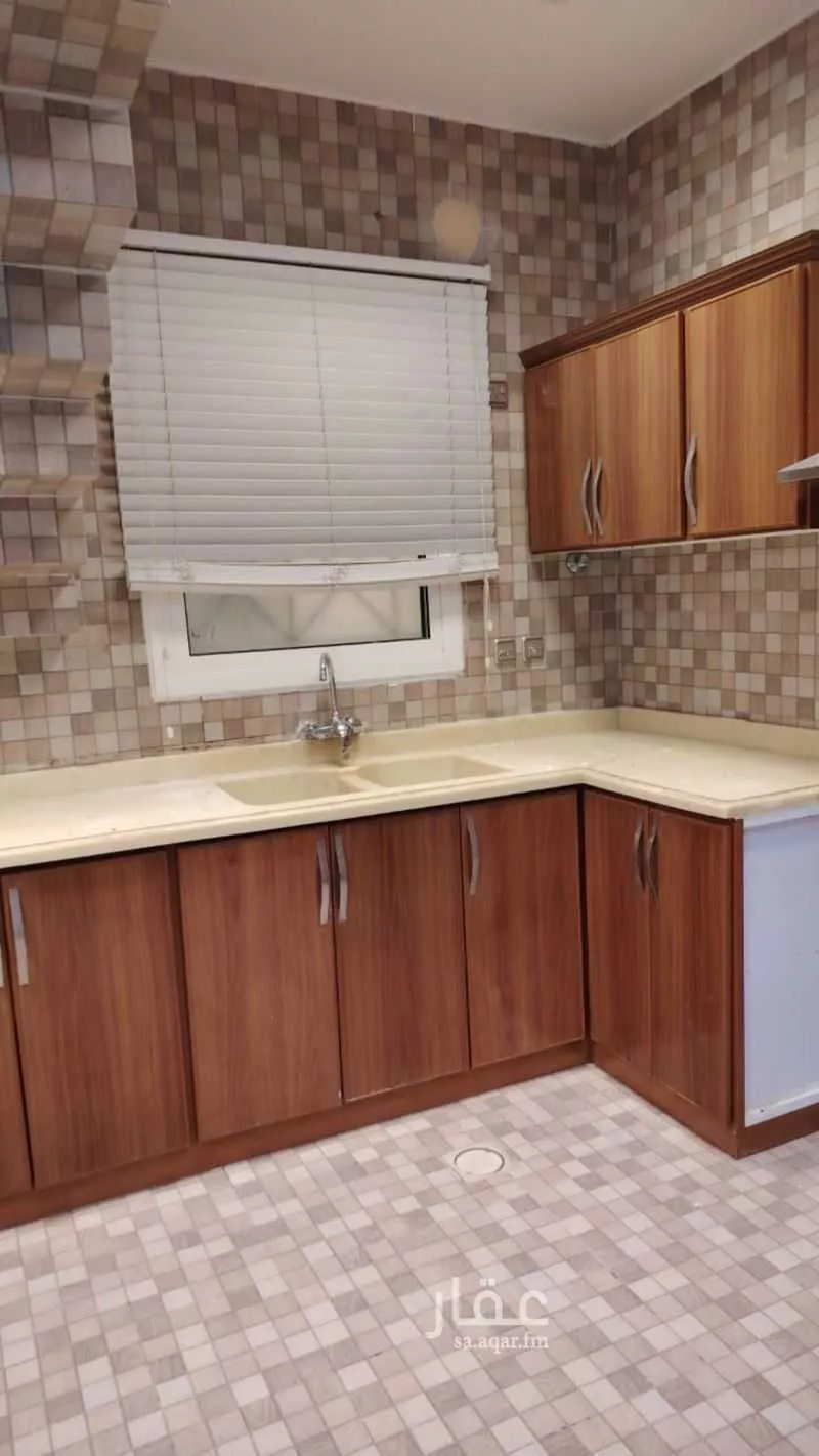 فيلا للإيجار في شارع أبي الحسن التهامي, حي المؤتمرات, مدينة الرياض, منطقة الرياض 1 صورة