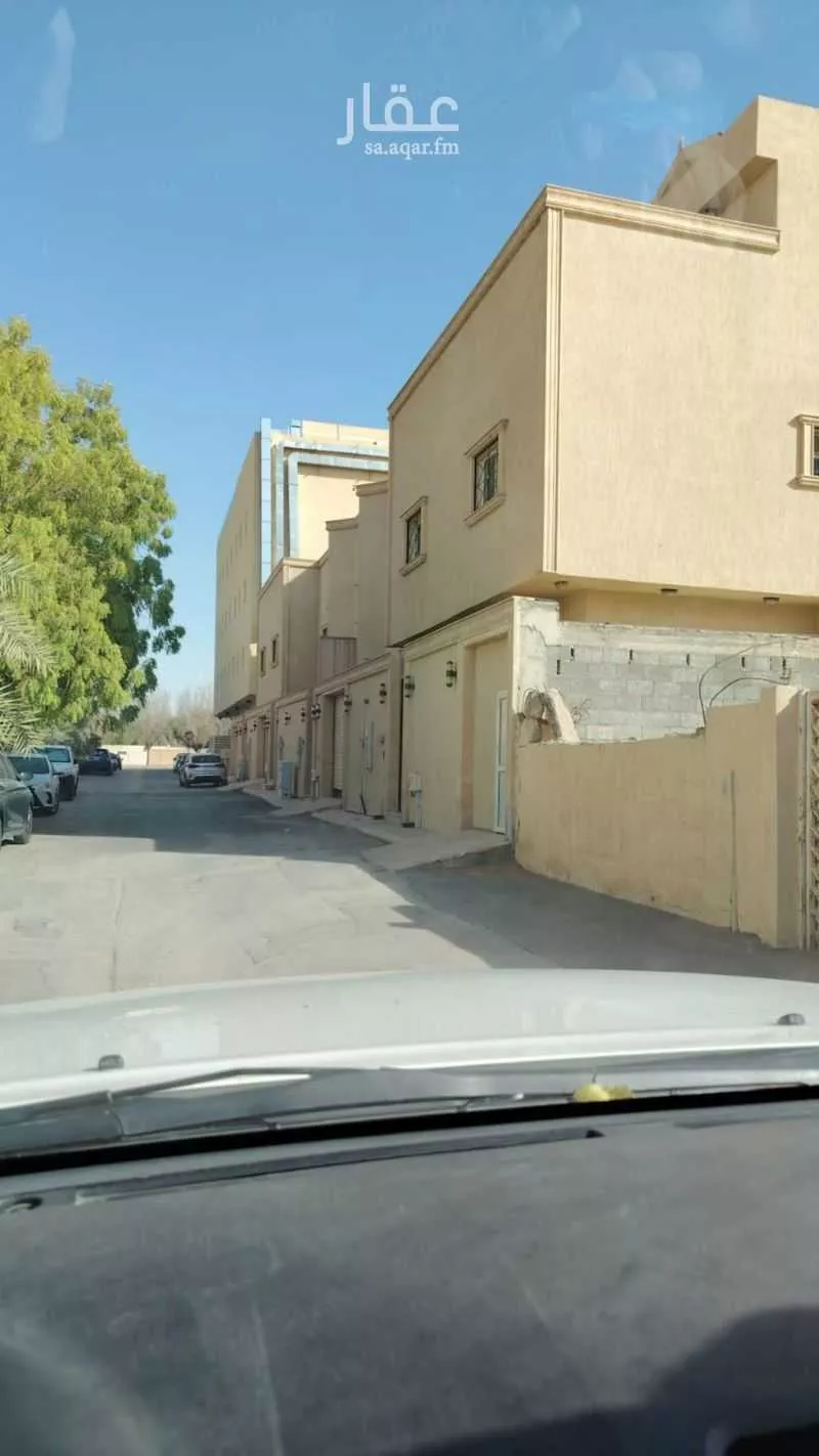 فيلا للإيجار في شارع أبي الحسن التهامي, حي المؤتمرات, مدينة الرياض, منطقة الرياض 1 صورة