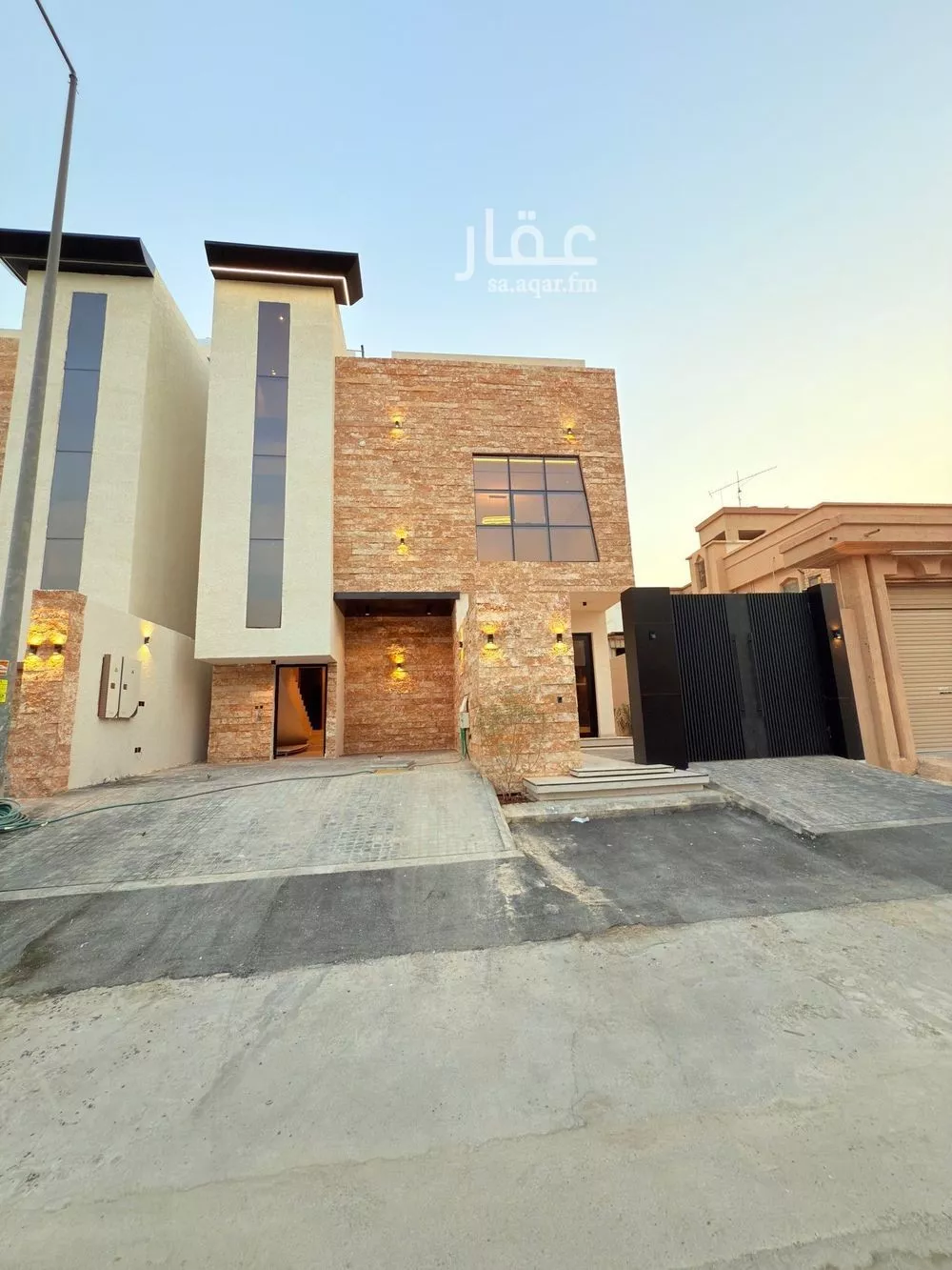 شقة للبيع في شارع أبي إدريس الخولاني, حي بدر, مدينة الرياض, منطقة الرياض 1 صورة