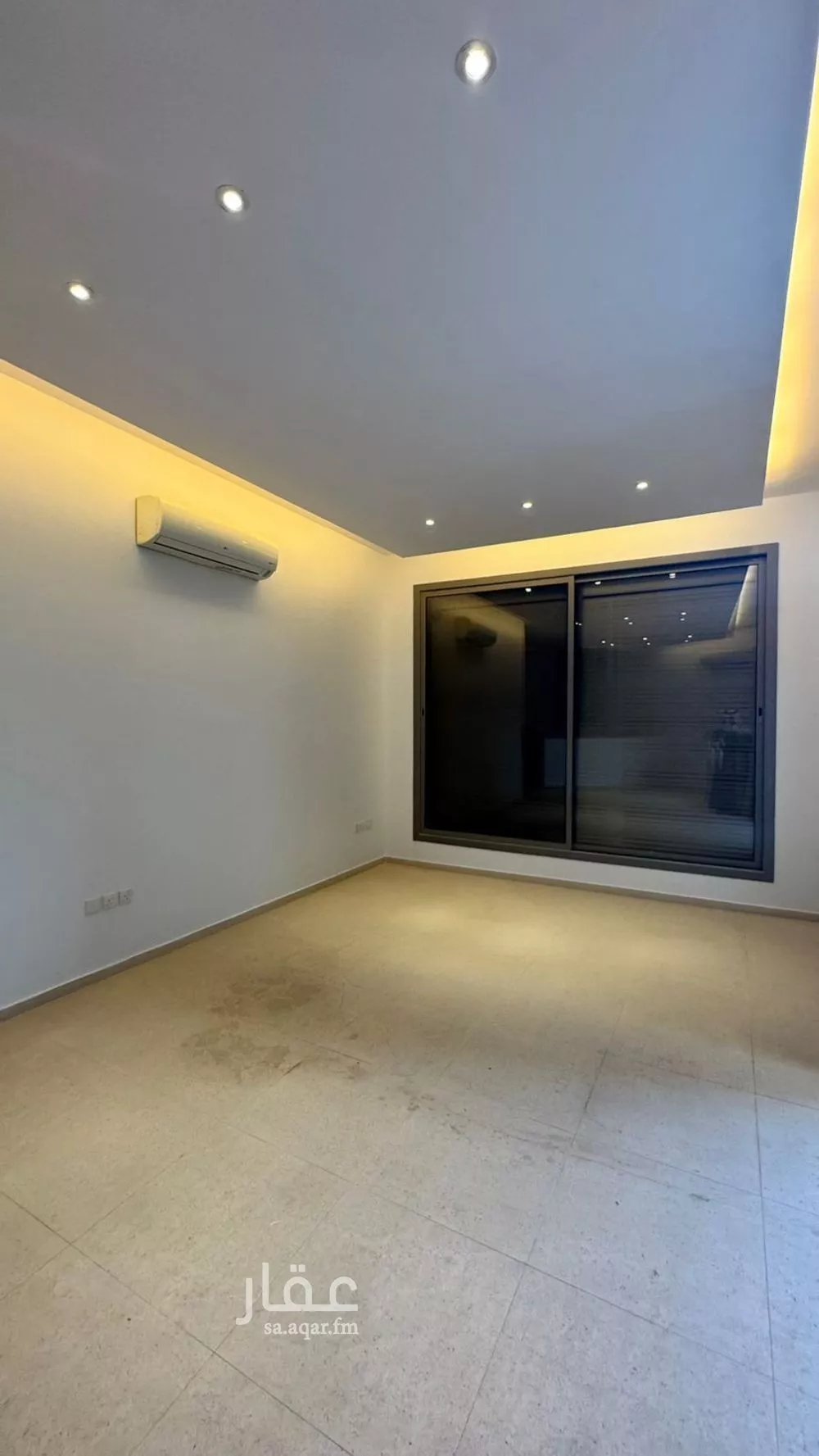 فيلا للإيجار في شارع يحيي بن محمد الغرناطي, حي العارض, مدينة الرياض, منطقة الرياض 1 صورة