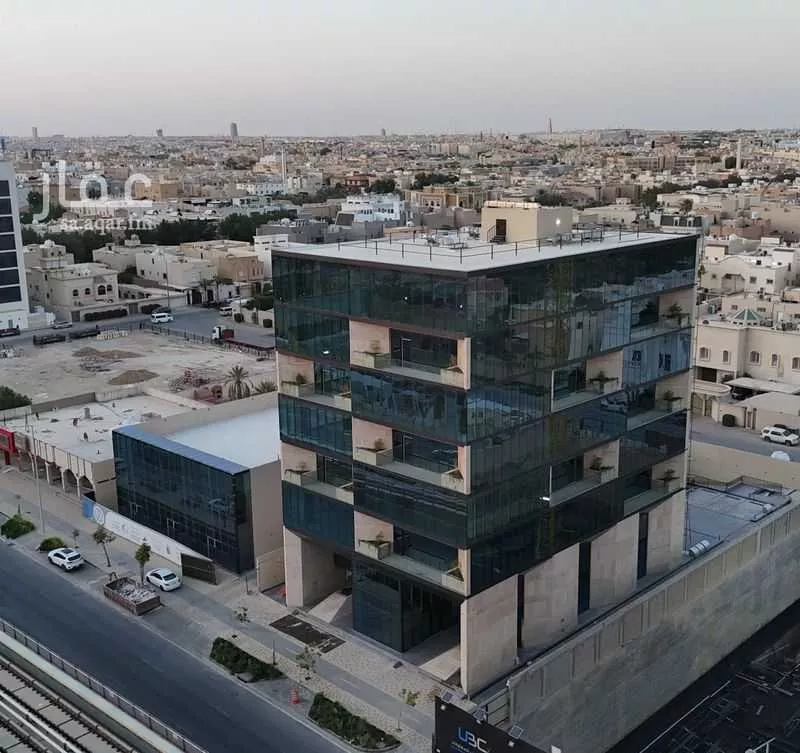 مكتب تجاري للإيجار في شارع العليا, حي الصحافة, مدينة الرياض, منطقة الرياض 1 صورة