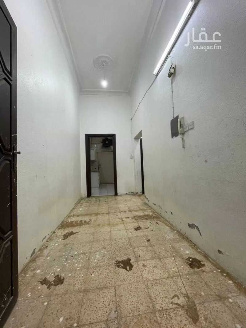 شقة للإيجار في شارع خالد بن الوليد, حي الملك فيصل, مدينة الرياض, منطقة الرياض 1 صورة