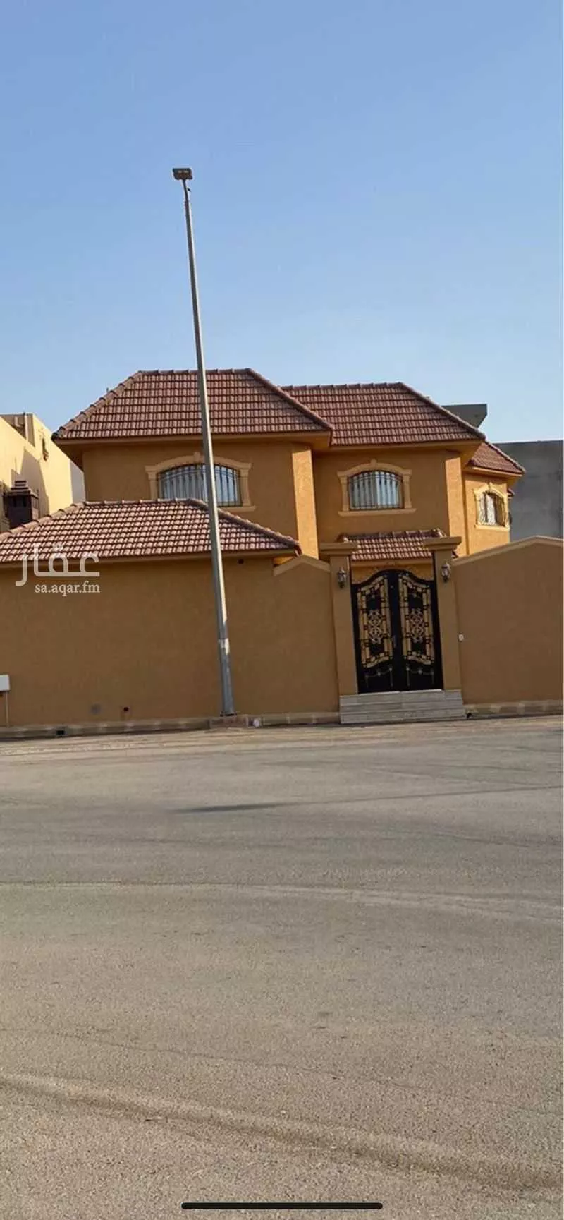 فيلا للبيع في شارع ابن ابي عمران, حي الشروق, مدينة بريده, منطقة القصيم 1 صورة