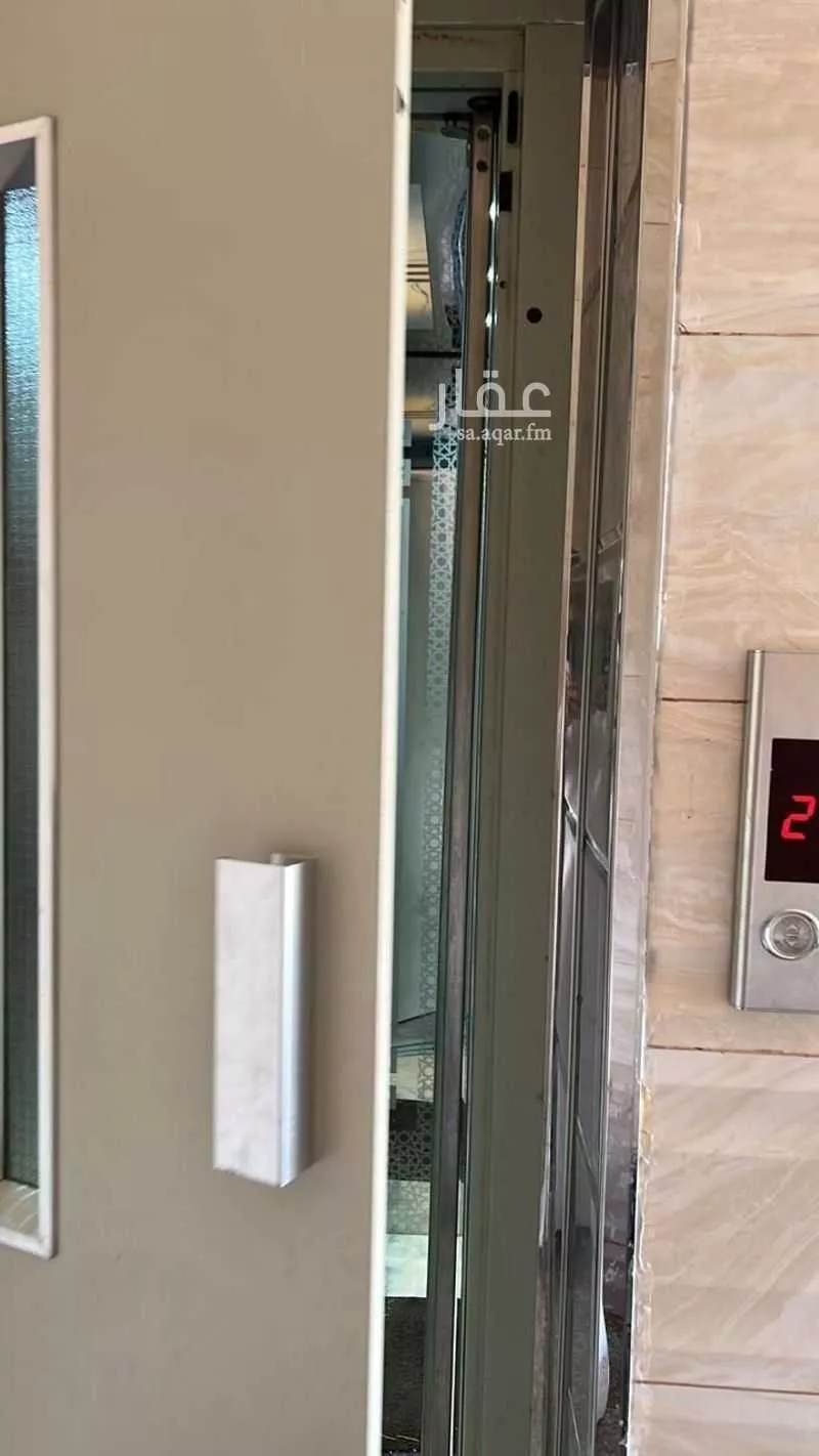 عمارة للبيع في شارع جامعة الأعمال والتكنولجيا, حي النور, مدينة جدة, منطقة مكة المكرمة 1 صورة