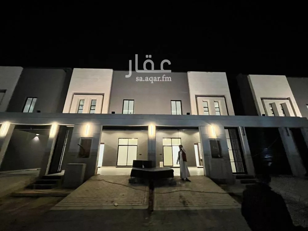 فيلا للبيع في شارع أحمد بن عبدالله البرقي, حي طويق, مدينة الرياض, منطقة الرياض 1 صورة