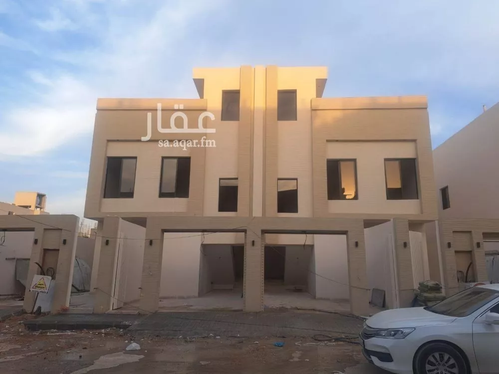 دور للبيع في شارع رضي الدين الحنبلي, حي عكاظ, مدينة الرياض, منطقة الرياض 1 صورة