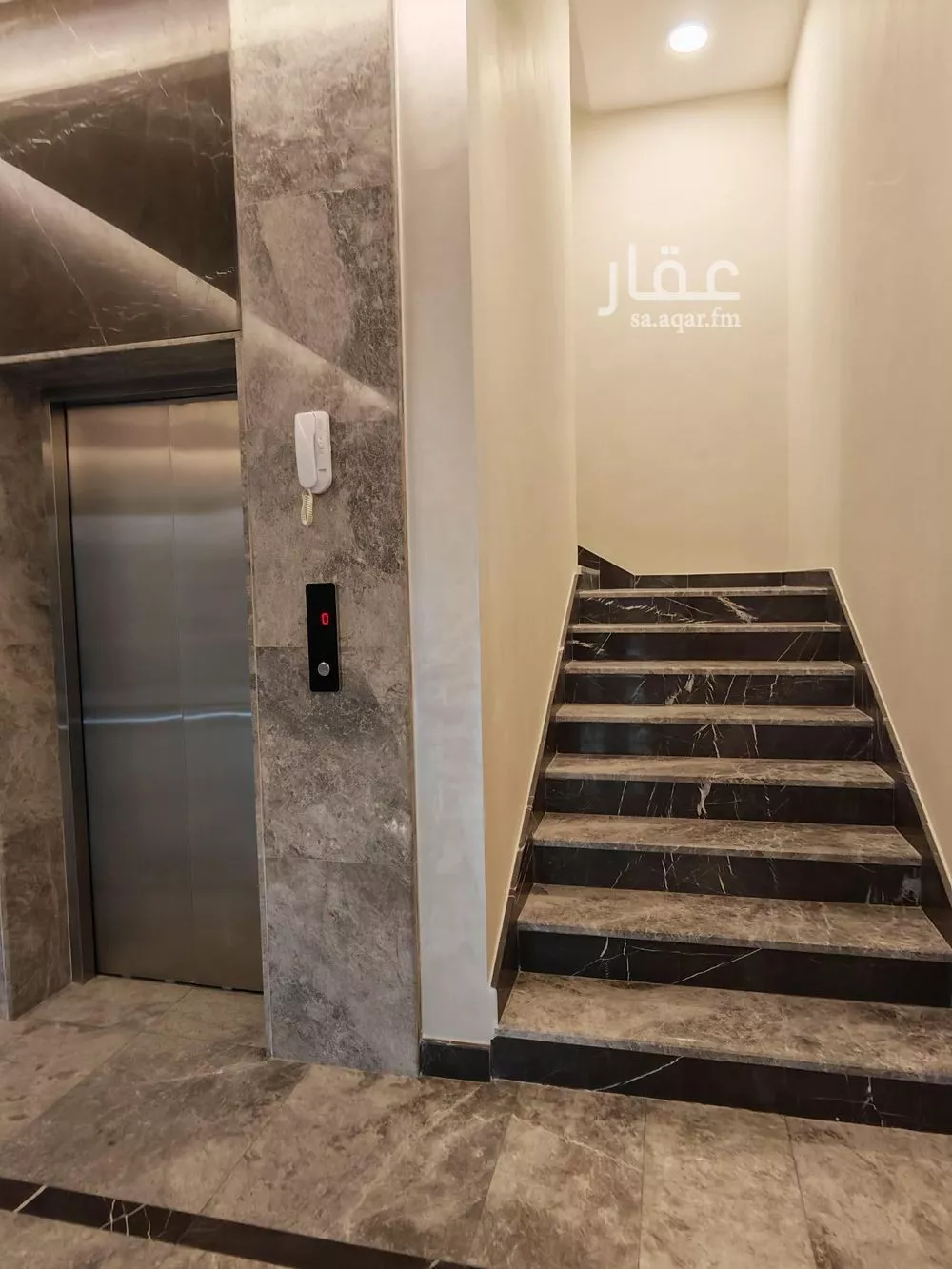 شقة للبيع في شارع شعيب بناق, حي العزيزية, مدينة جدة, منطقة مكة المكرمة 1 صورة