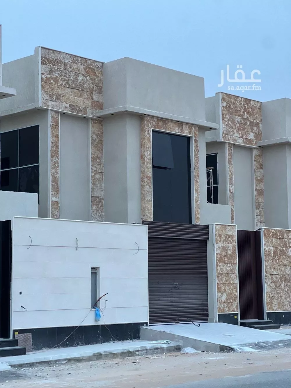 فيلا للبيع في شارع سلمة الأنصاري, حي الشفاء, مدينة عنيزة, منطقة القصيم 1 صورة