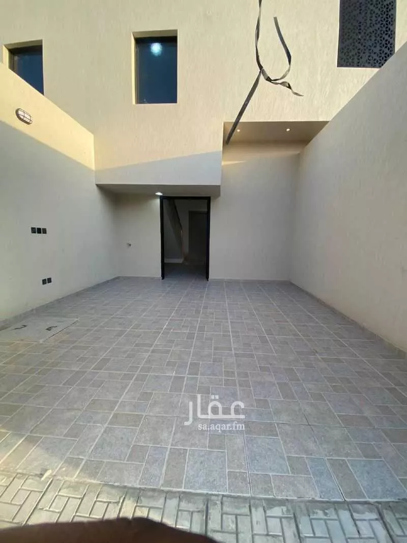 دور للبيع في شارع شهيد الدين ثم الوطن طامي بن محمد بن عاي, حي طويق, مدينة الرياض, منطقة الرياض 1 صورة
